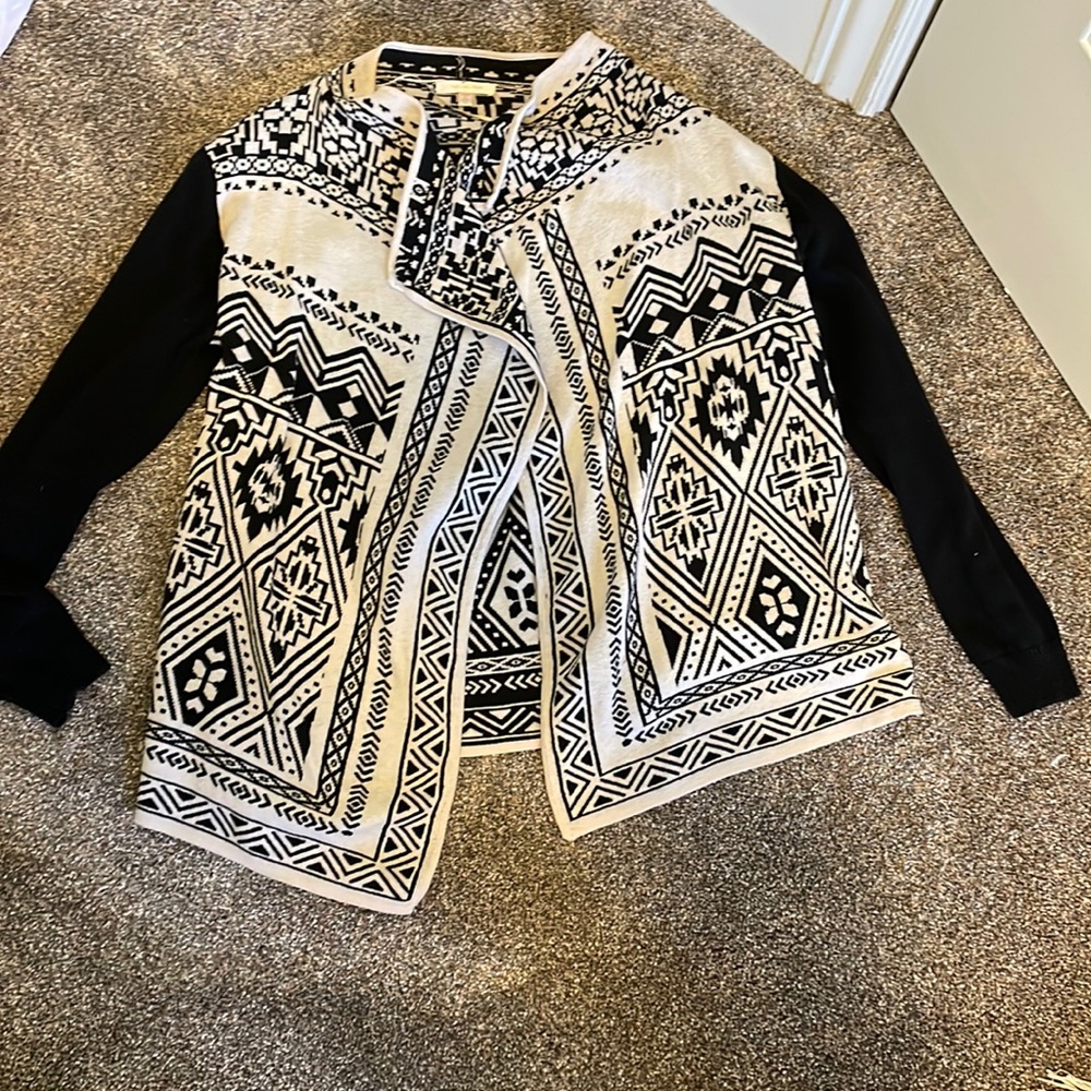 Skies are blue printed cardigan size M